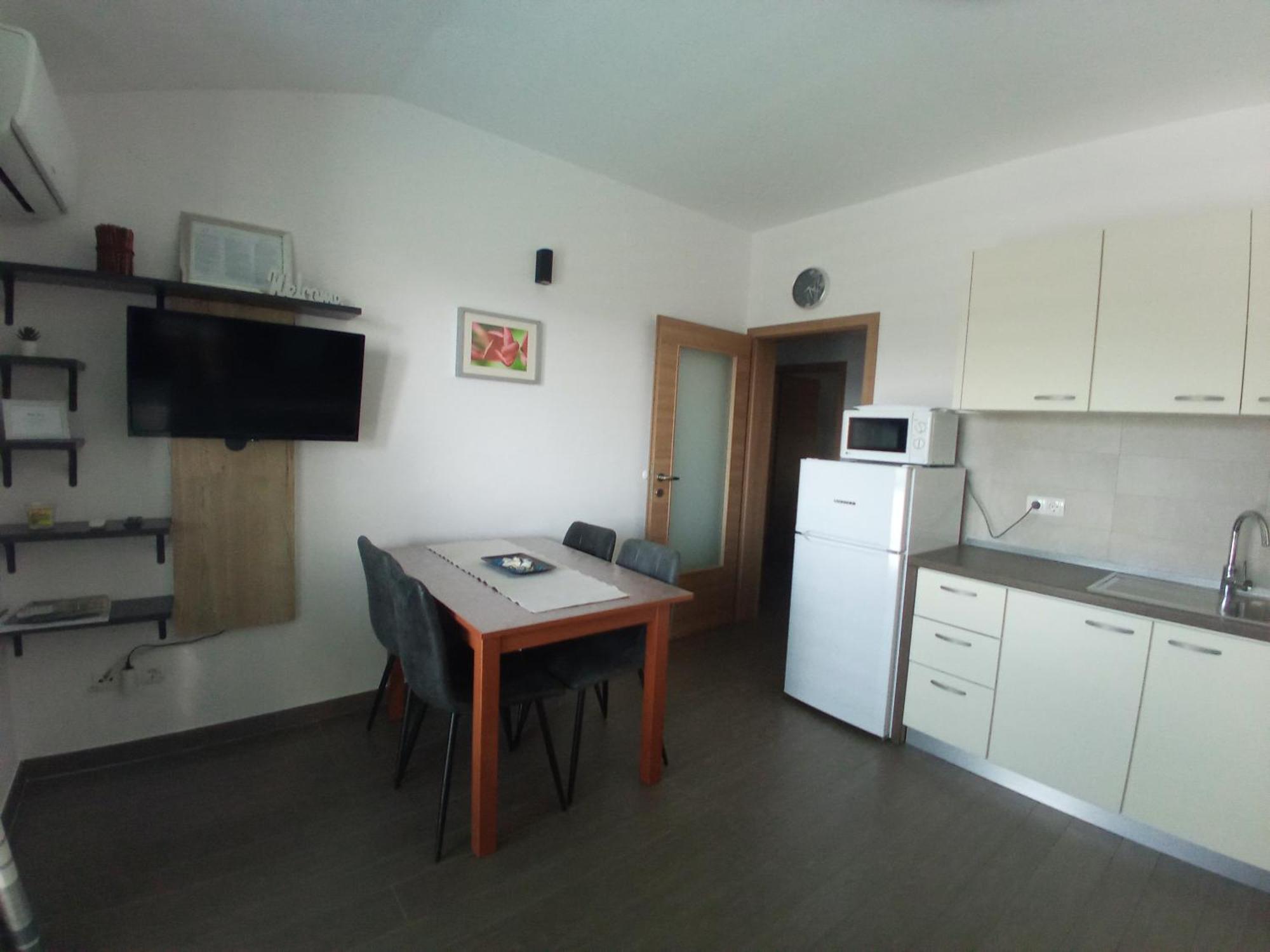 Villa Luce Apartment House Карлобаг Екстер'єр фото